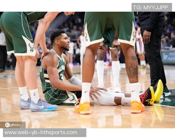 字母哥荣膺周最佳赛季前三战场均36分16板7助投篮命中率高达683 字母哥荣膺周最佳赛季前三战场均36分16板7助投篮命中率高达683